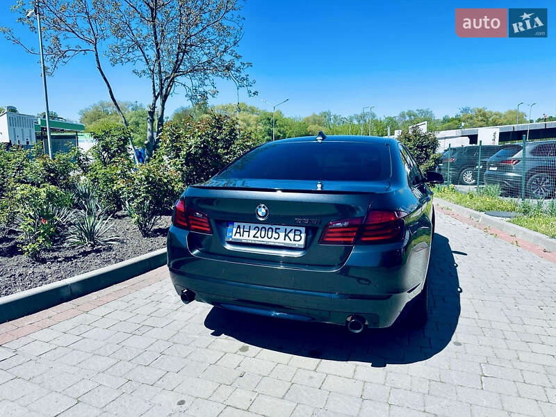 Седан BMW 5 Series 2011 в Краматорську