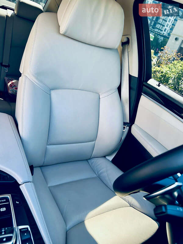 Седан BMW 5 Series 2011 в Краматорську