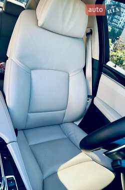 Седан BMW 5 Series 2011 в 