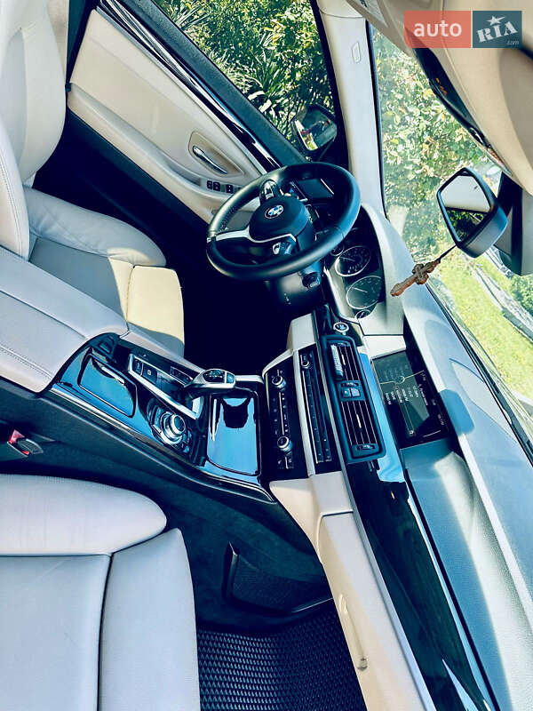 Седан BMW 5 Series 2011 в Краматорську