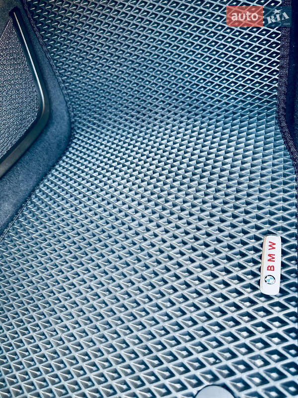 Седан BMW 5 Series 2011 в Краматорську