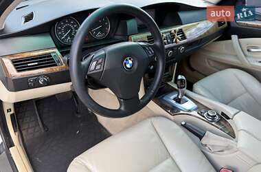 Седан BMW 5 Series 2009 в 