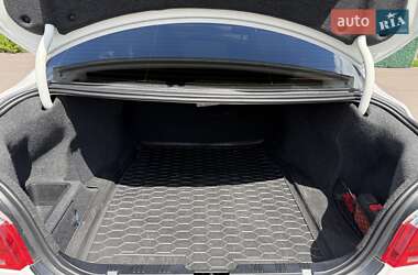 Седан BMW 5 Series 2009 в 