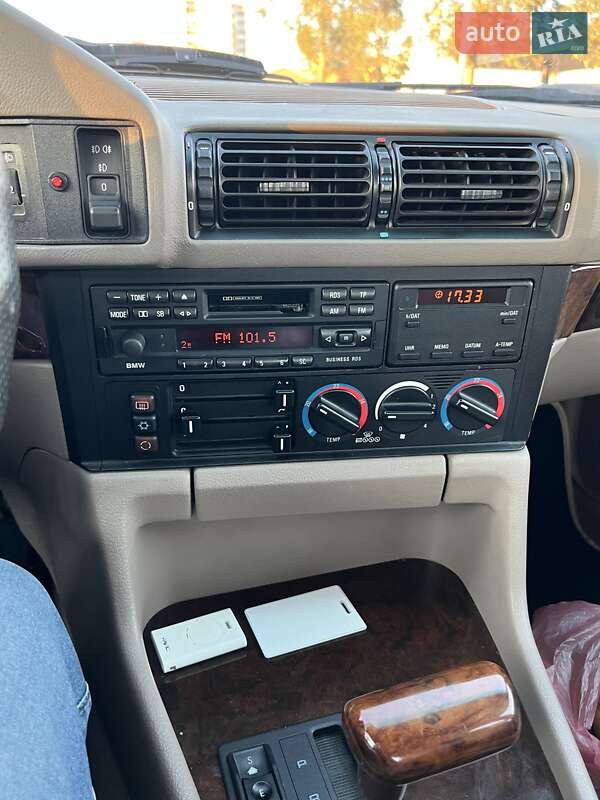 Седан BMW 5 Series 1995 в Киеве