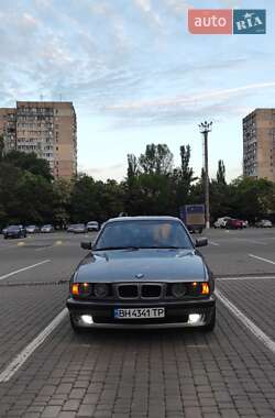 Седан BMW 5 Series 1992 в Одесі