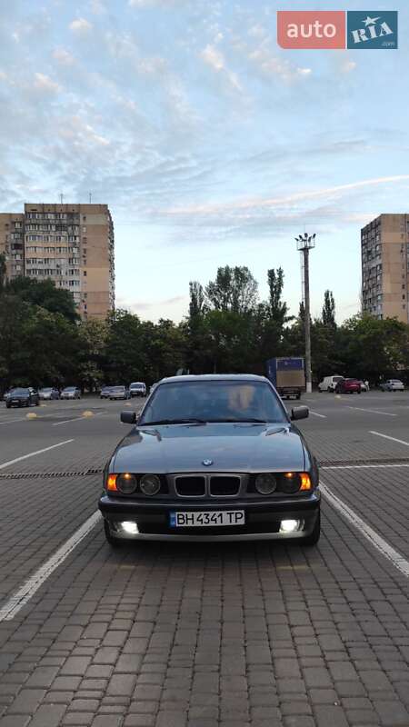 Седан BMW 5 Series 1992 в 