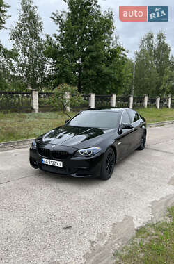 Седан BMW 5 Series 2011 в Вараші