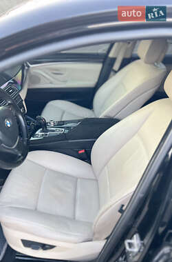 Седан BMW 5 Series 2011 в 