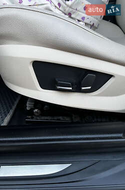 Седан BMW 5 Series 2011 в 