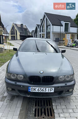 Универсал BMW 5 Series 2003 в Ровно