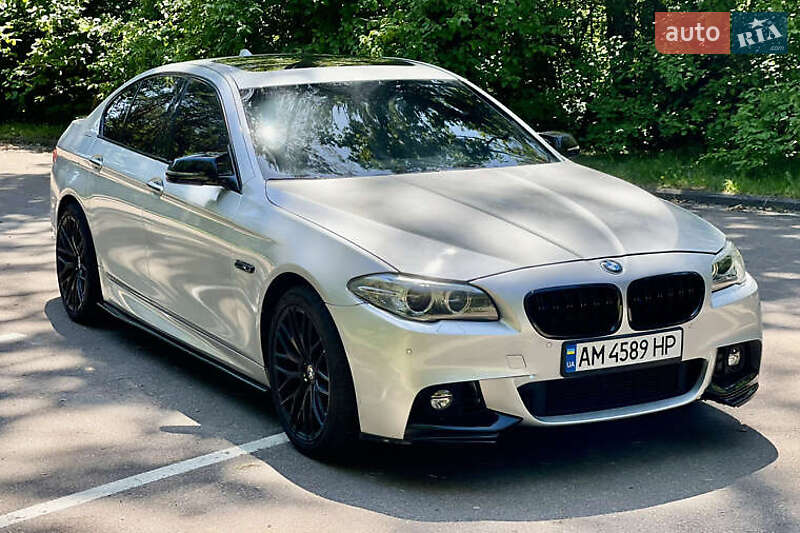 Седан BMW 5 Series 2015 в 