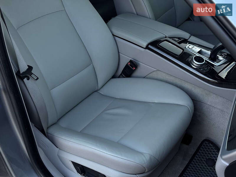Седан BMW 5 Series 2012 в Запорожье