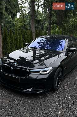 Седан BMW 5 Series 2018 в Львові