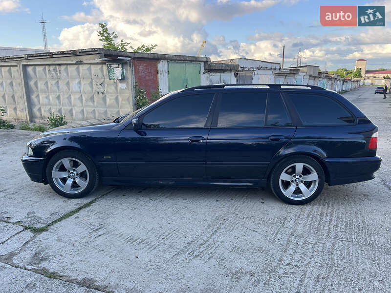 Универсал BMW 5 Series 2001 в Новоднестровске