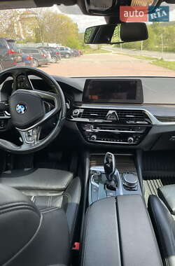 Седан BMW 5 Series 2018 в 