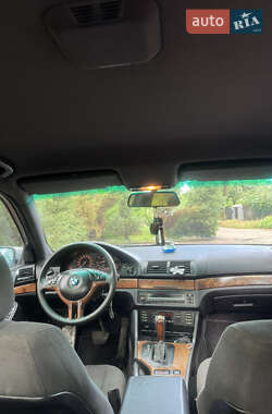 Седан BMW 5 Series 2001 в 