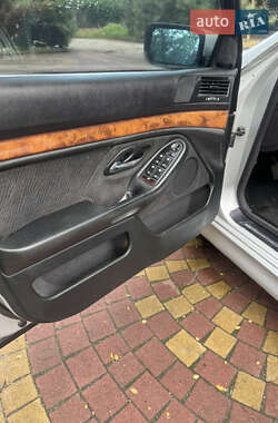 Седан BMW 5 Series 2001 в 