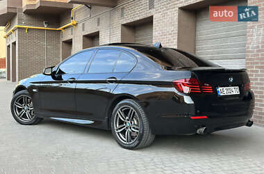 Седан BMW 5 Series 2012 в 