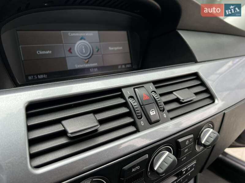 Седан BMW 5 Series 2007 в Новояворовске