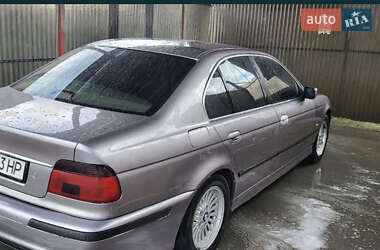 Седан BMW 5 Series 1998 в Горохове