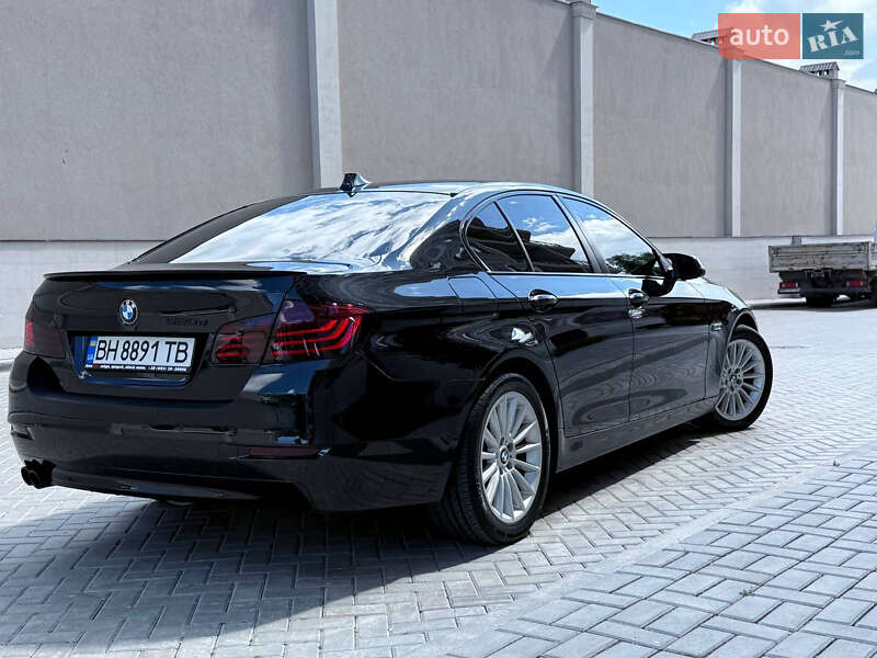 Седан BMW 5 Series 2015 в Одессе