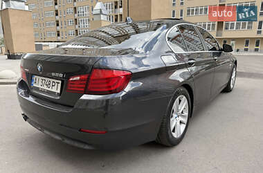 Седан BMW 5 Series 2012 в 