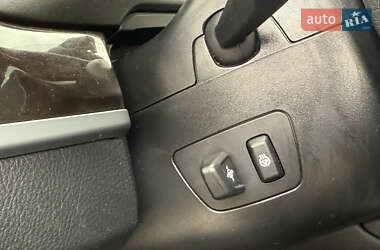 Седан BMW 5 Series 2012 в 