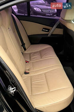 Седан BMW 5 Series 2005 в 