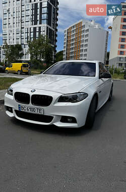 Седан BMW 5 Series 2015 в Львове