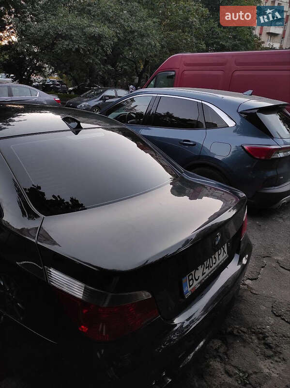 Седан BMW 5 Series 2005 в Львові