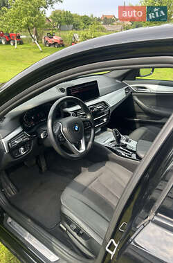 Седан BMW 5 Series 2022 в 