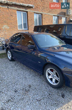 Седан BMW 5 Series 2001 в 