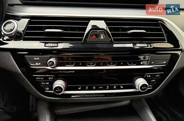 Седан BMW 5 Series 2020 в 