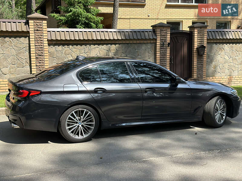 Седан BMW 5 Series 2017 в Чернігові
