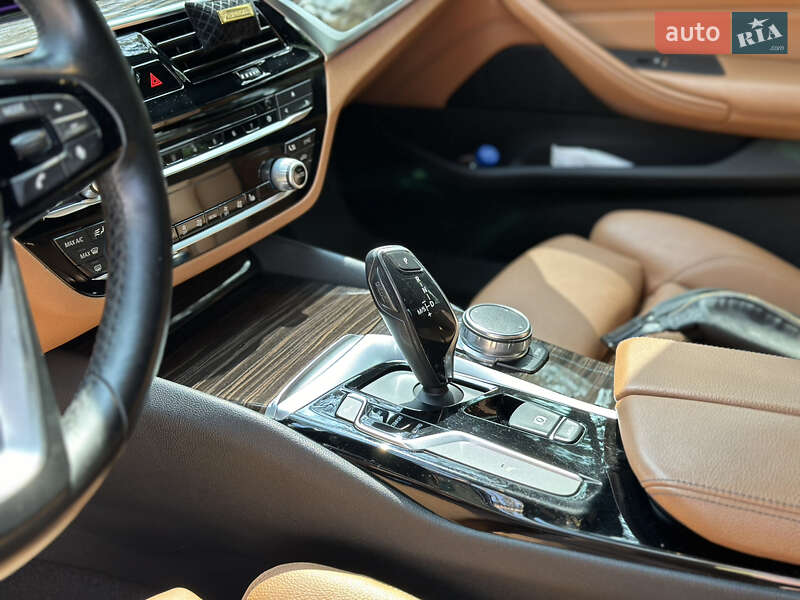 Седан BMW 5 Series 2017 в Чернігові