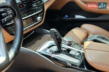 Седан BMW 5 Series 2017 в 