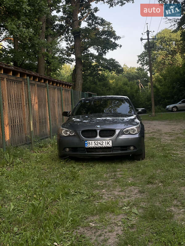Седан BMW 5 Series 2004 в Полтаві