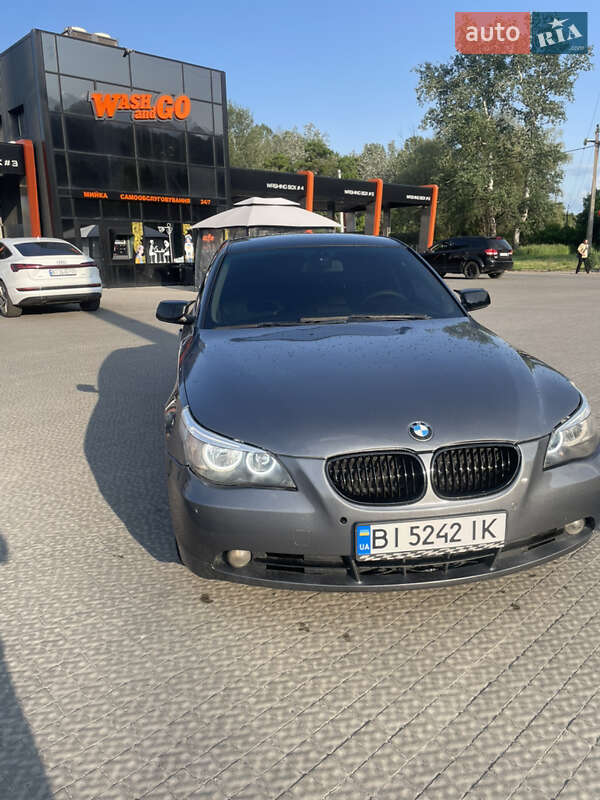 Седан BMW 5 Series 2004 в Полтаві