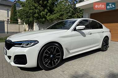 Седан BMW 5 Series 2017 в 