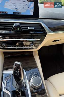 Седан BMW 5 Series 2017 в 