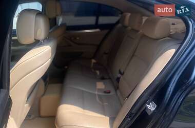 Седан BMW 5 Series 2010 в 