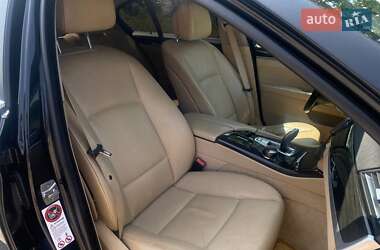 Седан BMW 5 Series 2010 в 