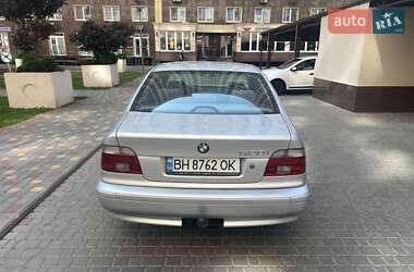 Седан BMW 5 Series 2000 в 