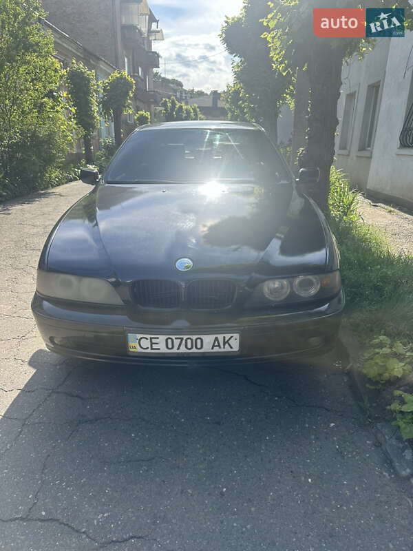 Седан BMW 5 Series 2000 в Черновцах