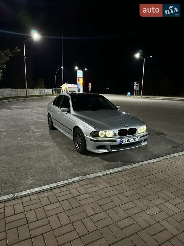 BMW 5 Series 1999