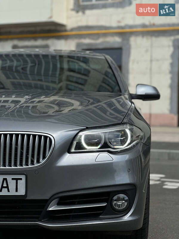 Седан BMW 5 Series 2015 в Умани