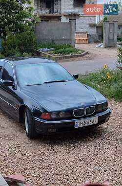 Седан BMW 5 Series 1998 в Овідіополі