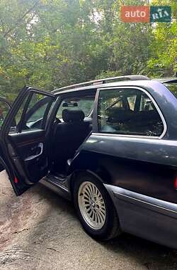 Універсал BMW 5 Series 2000 в 