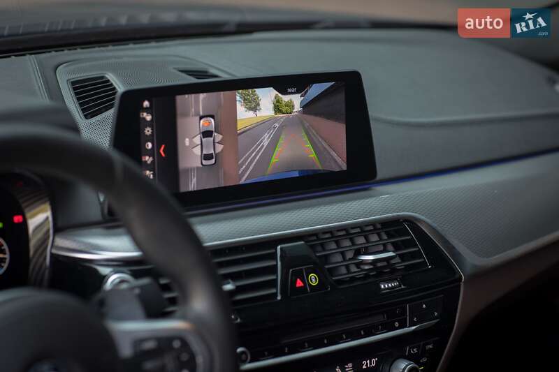 Седан BMW 5 Series 2018 в Киеве