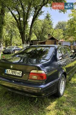 Седан BMW 5 Series 2000 в 